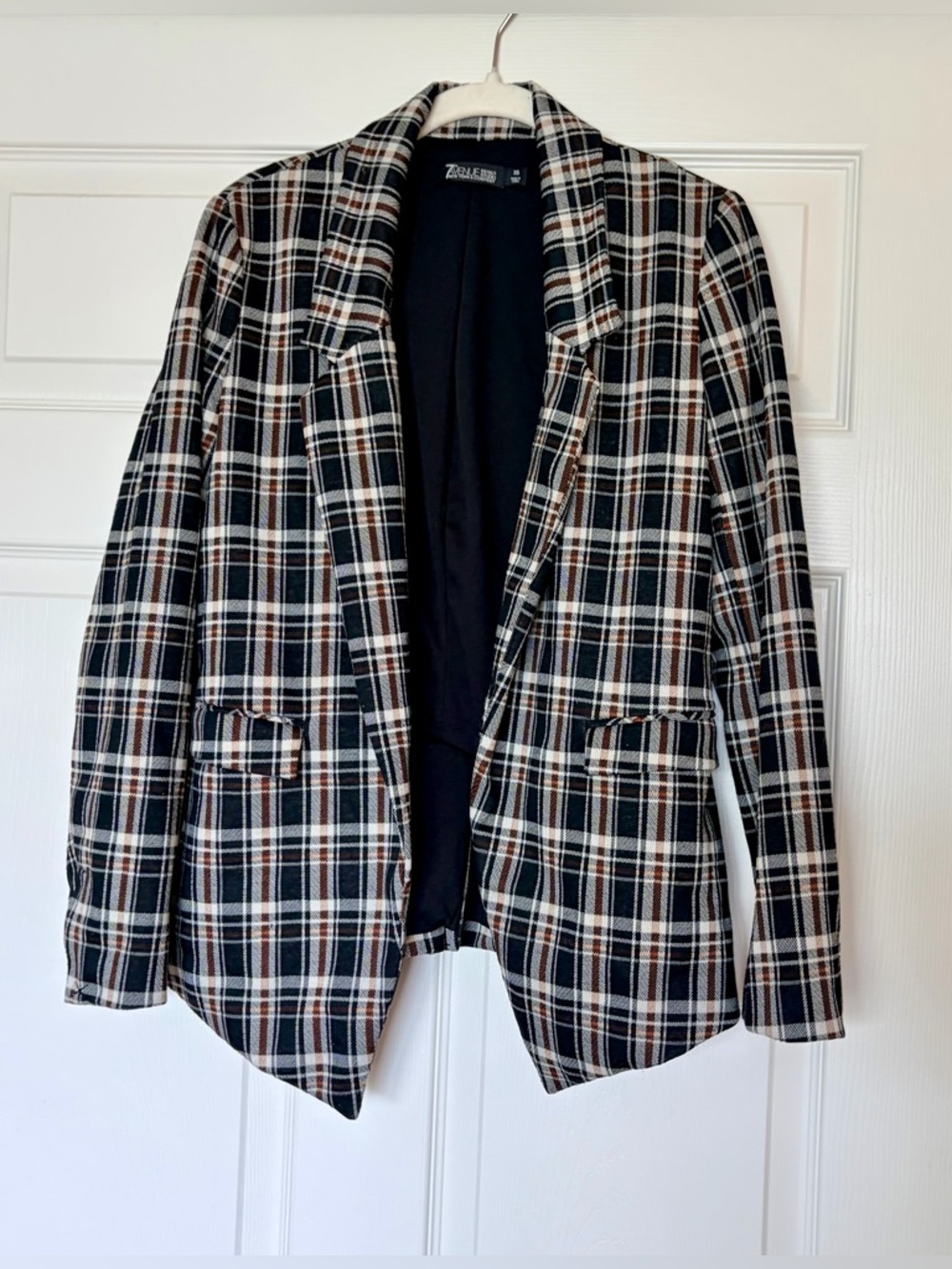 Women’s Fitted Blazer — Black, Cream, & Brown TarTan Plaid — Size XS